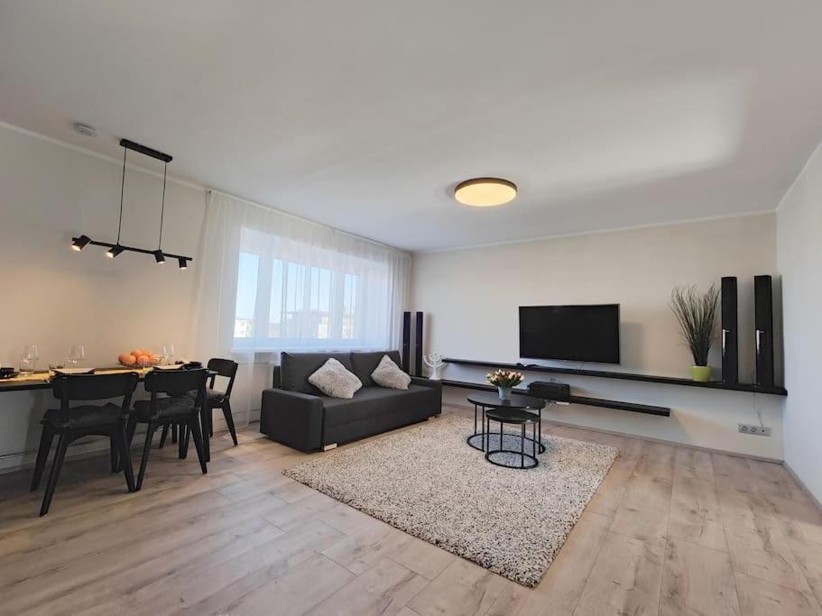 Lai Apartment In City Center Of รักเวเร ภายนอก รูปภาพ